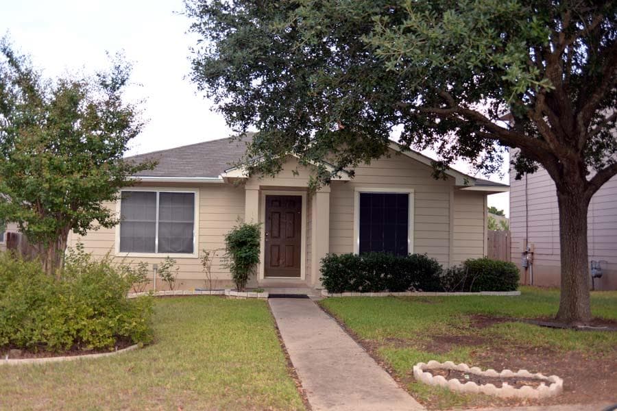 120 Segovia Way