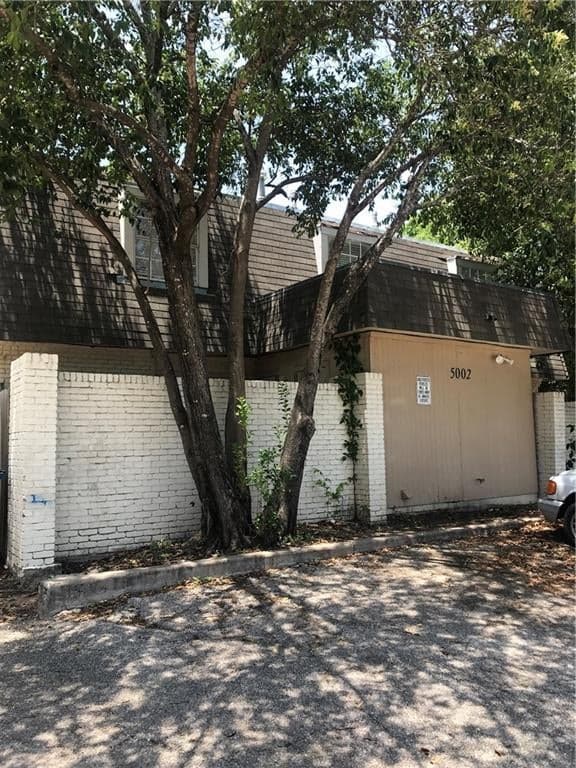 Main property image