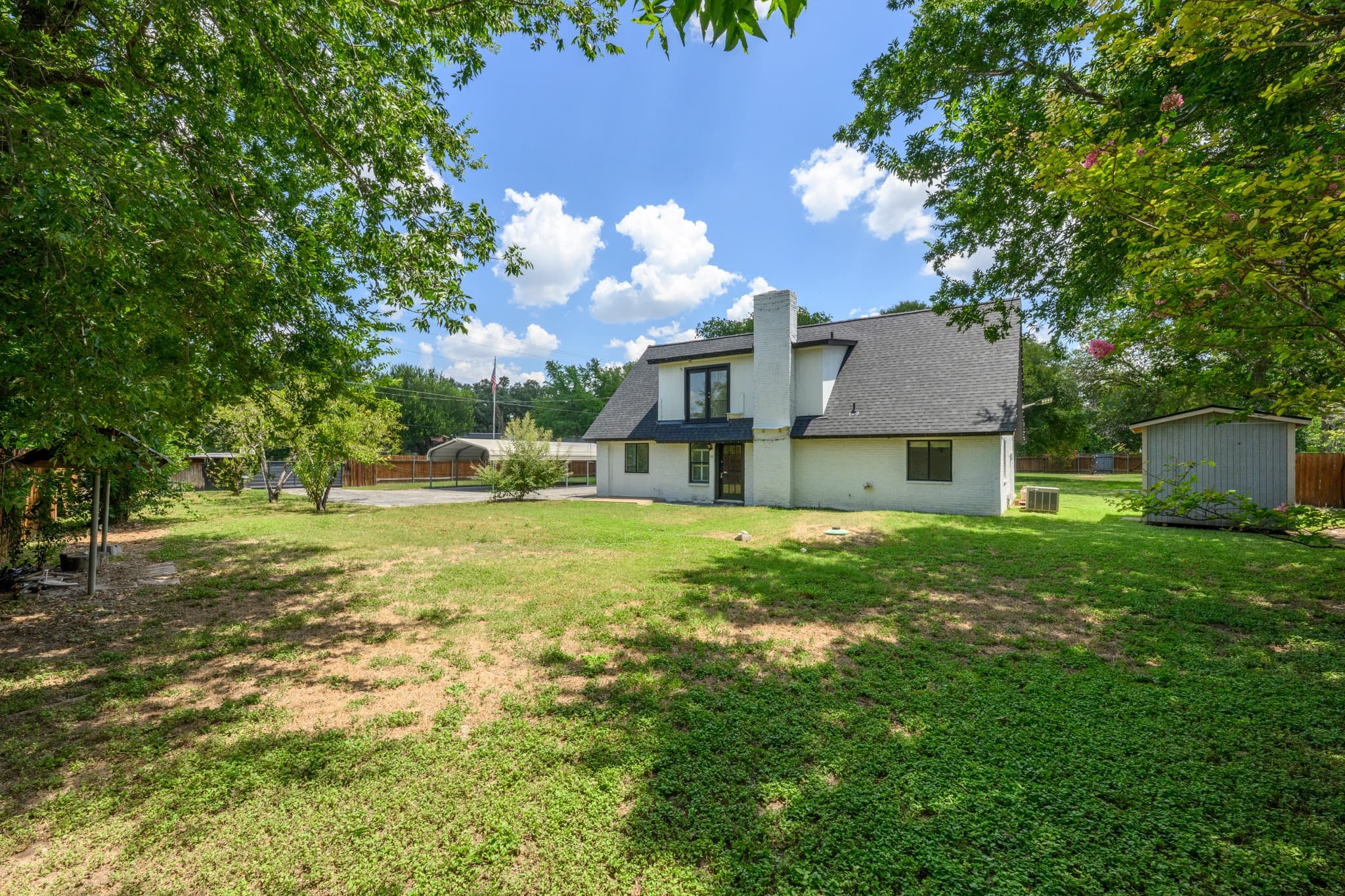 12900 Ben Milam Dr