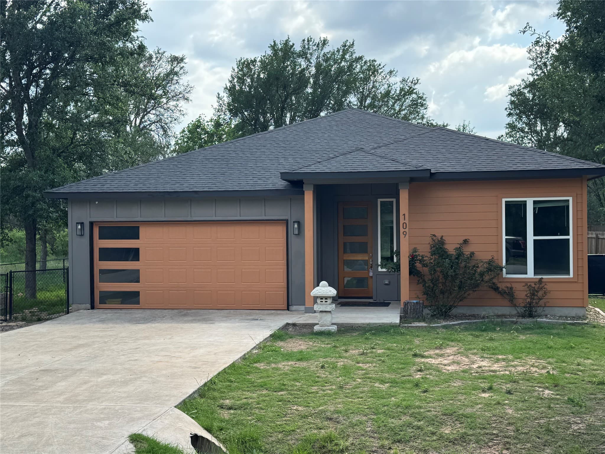 109 Mokulua Ln