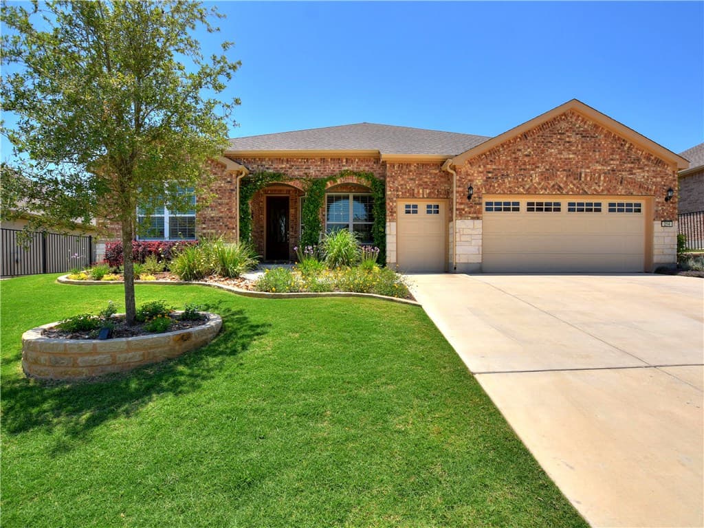 214 Fairway Ridge Rd