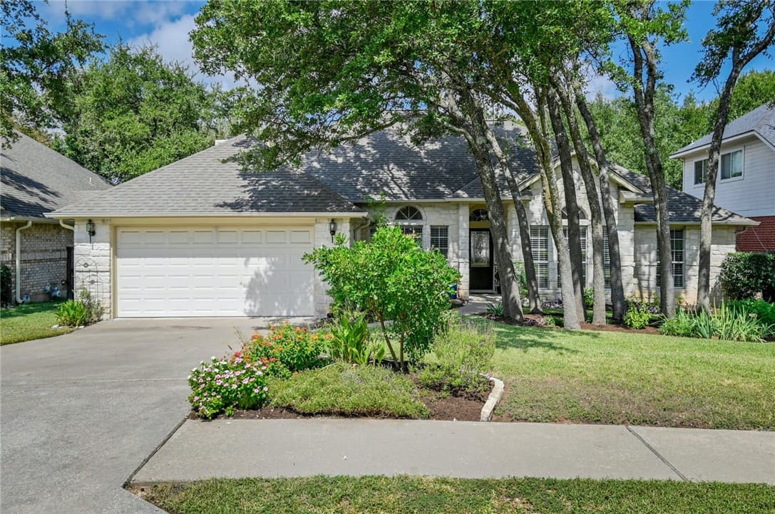 3014 Blue Sky Pl