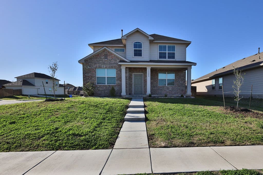 Main property image
