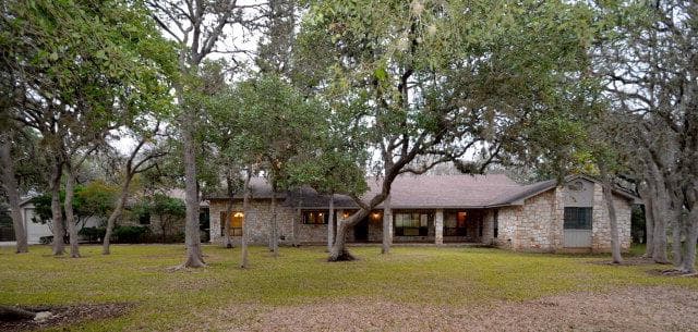 1010 Thousand Oaks Loop