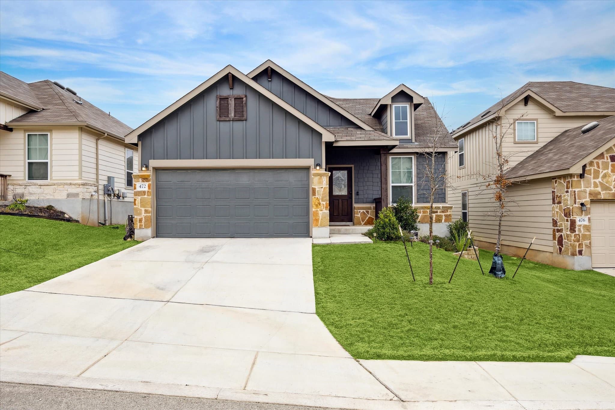 472 Salz Way