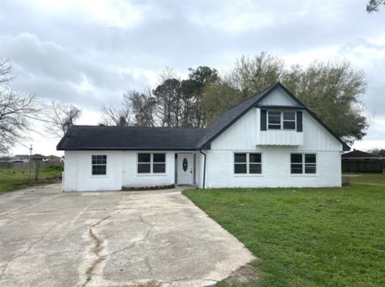 Main property image