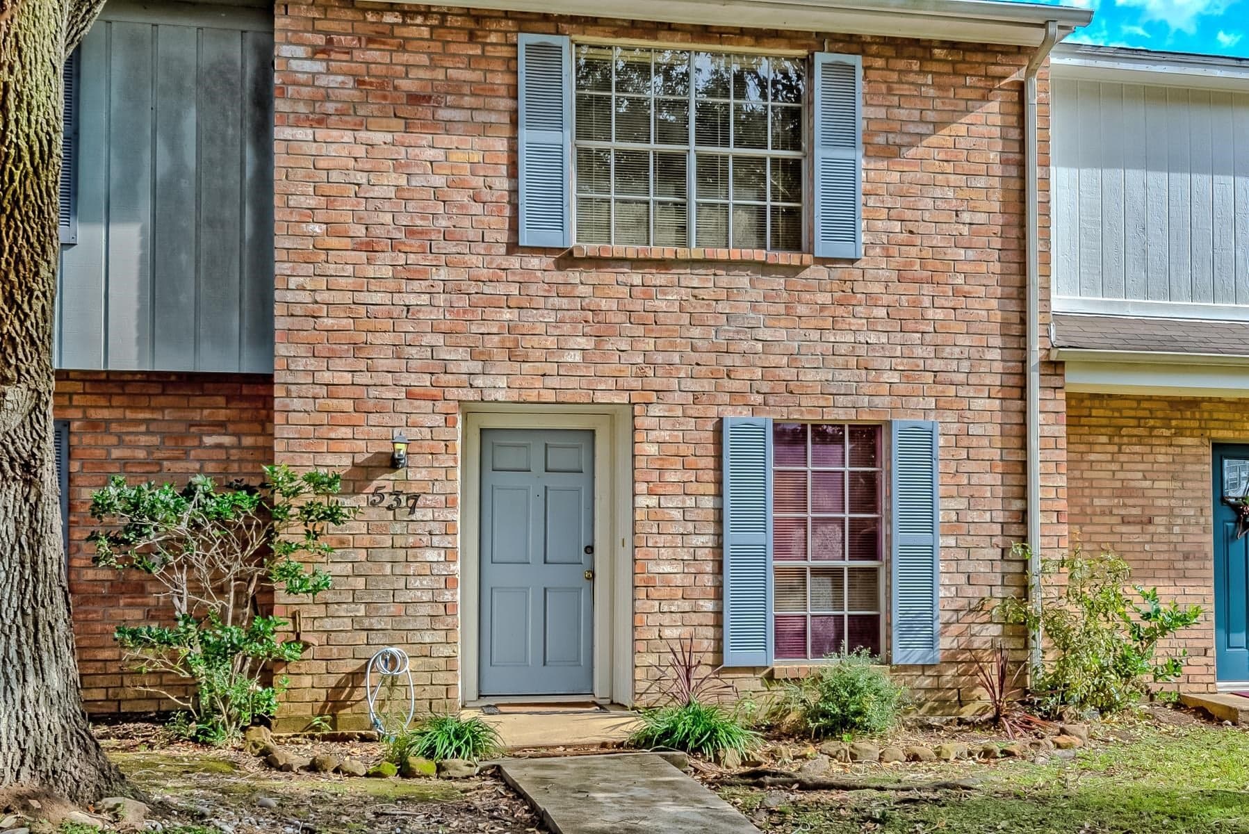 Main property image