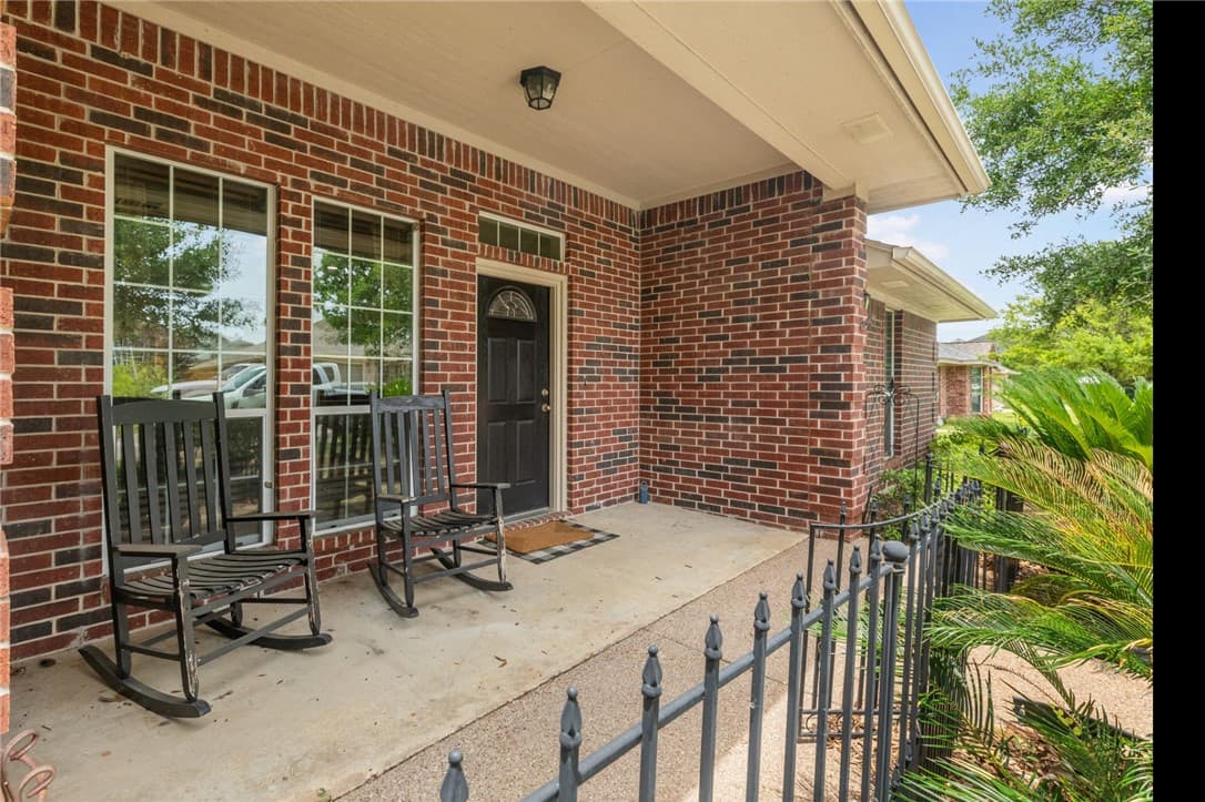 Main property image