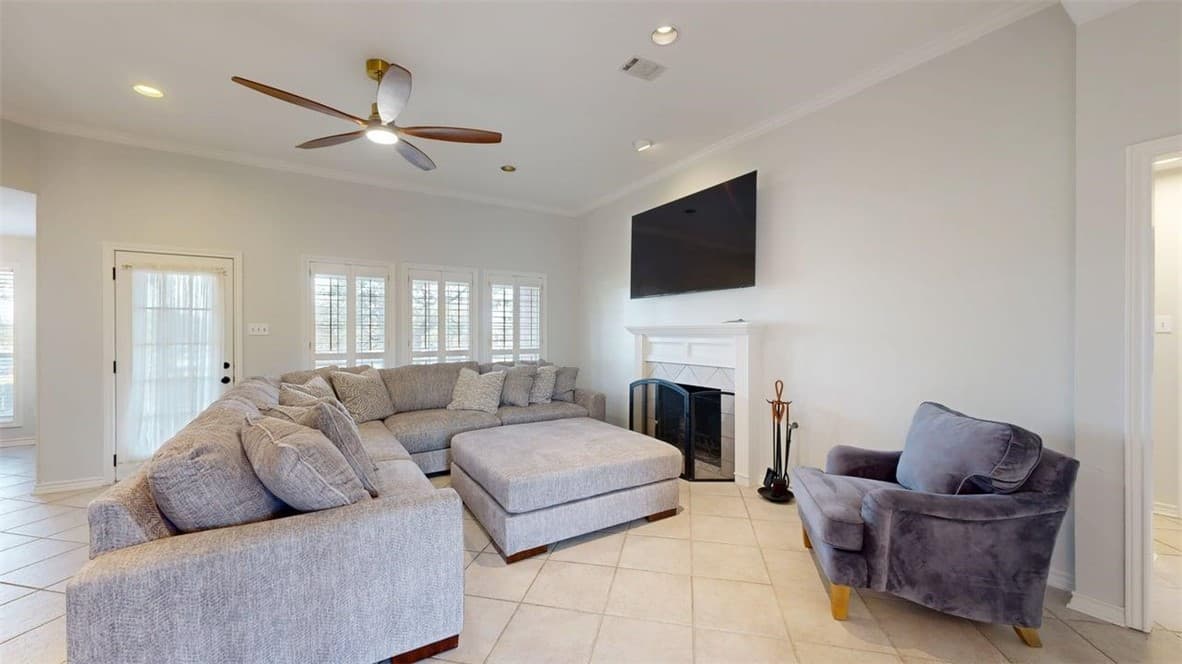 Gallery image 2