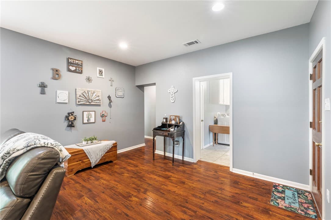 Gallery image 4