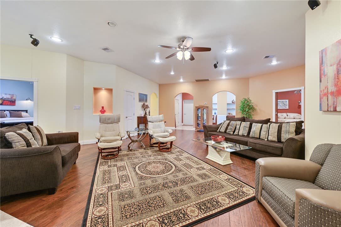 Gallery image 4