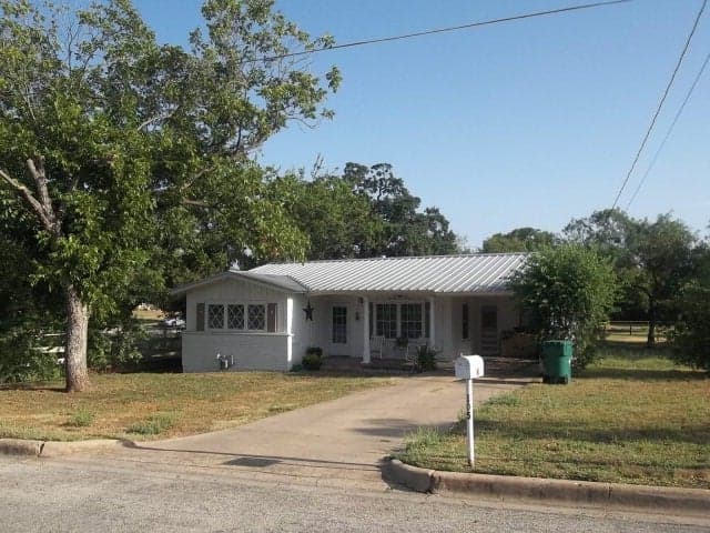 105 W Green St