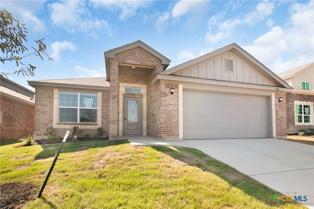 1418 Lindsey Dr