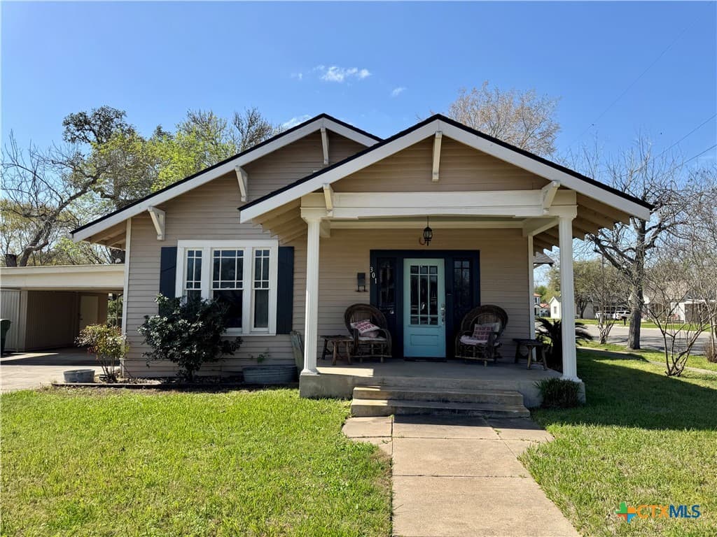 301 E Reuss Blvd