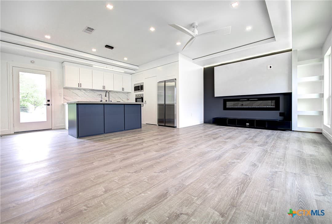 3104 Zephyr Rd