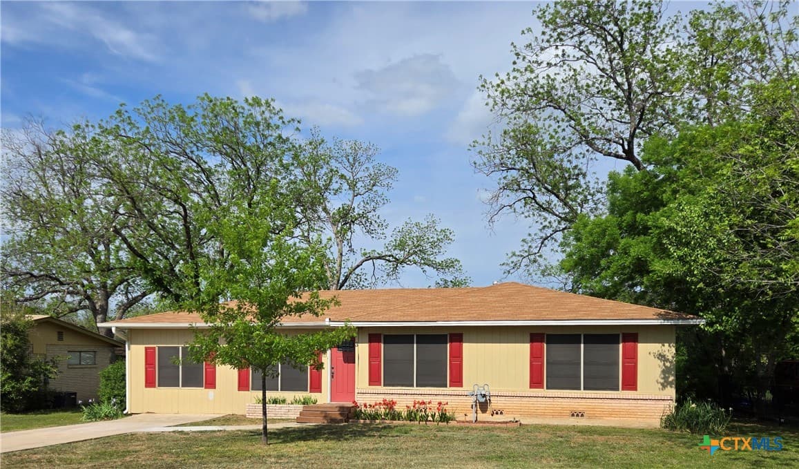 3 Park Ln