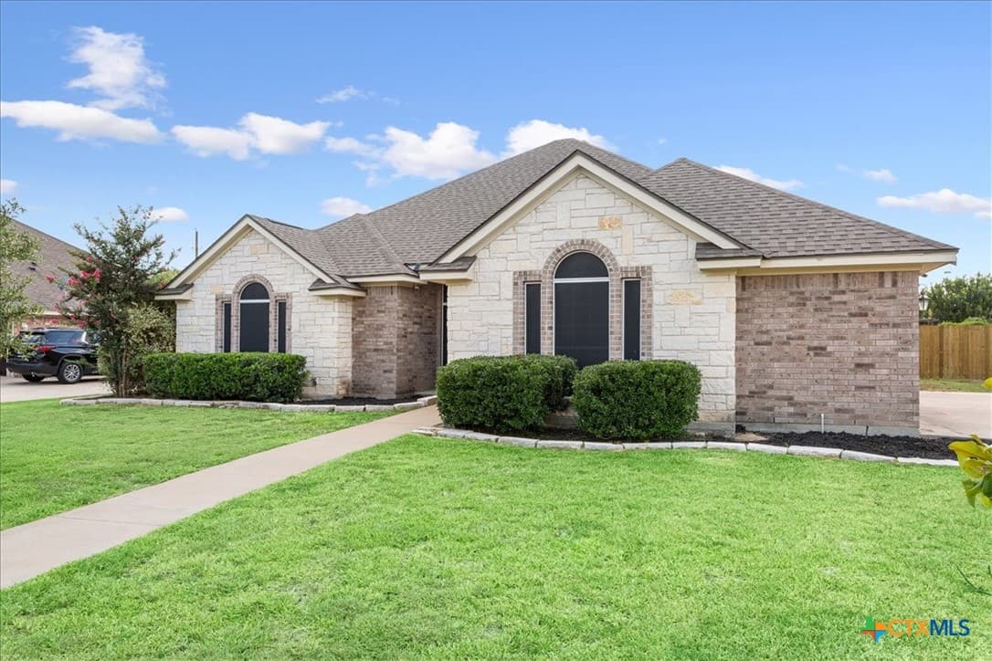 104 Arbor Dr