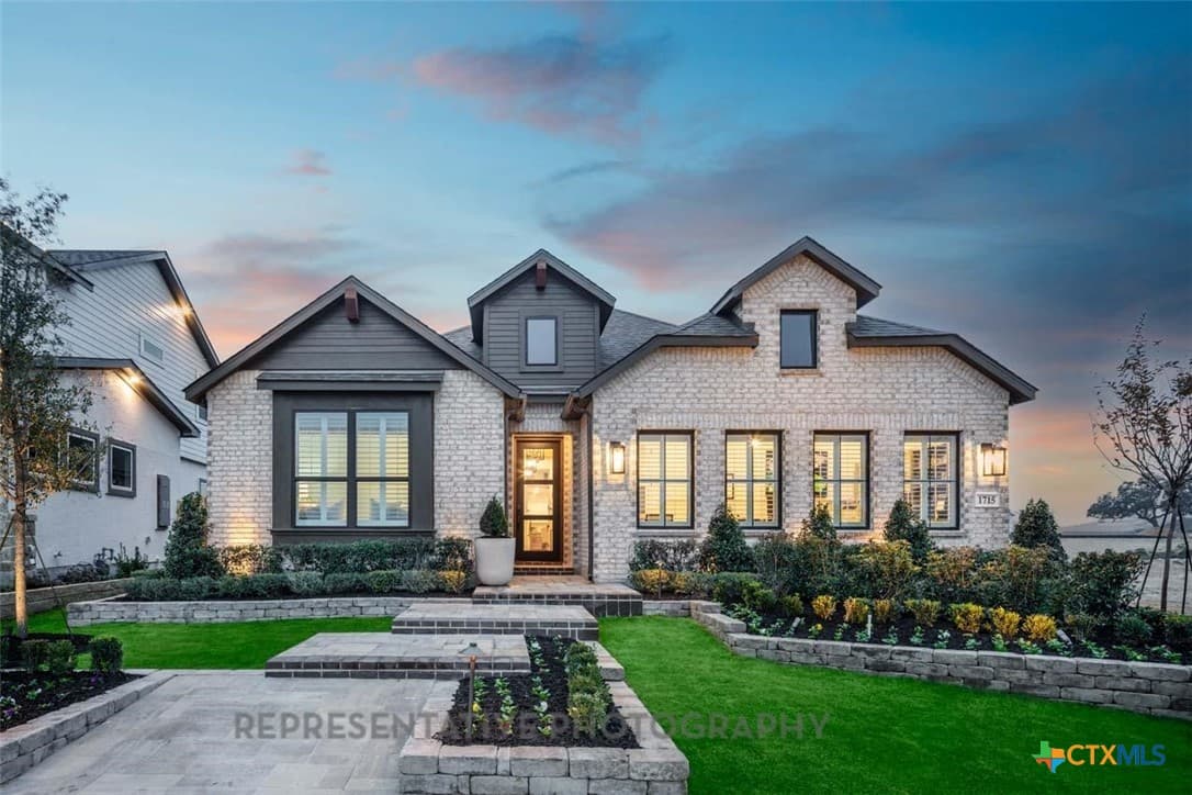 1715 Seekat Dr