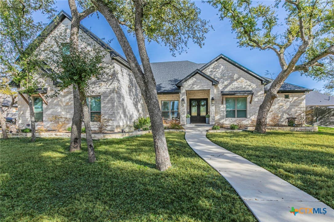 Main property image
