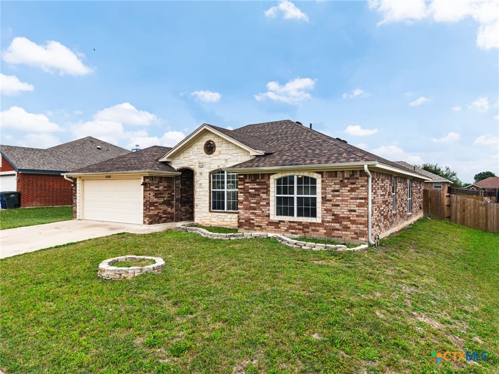 2104 Joseph Dr