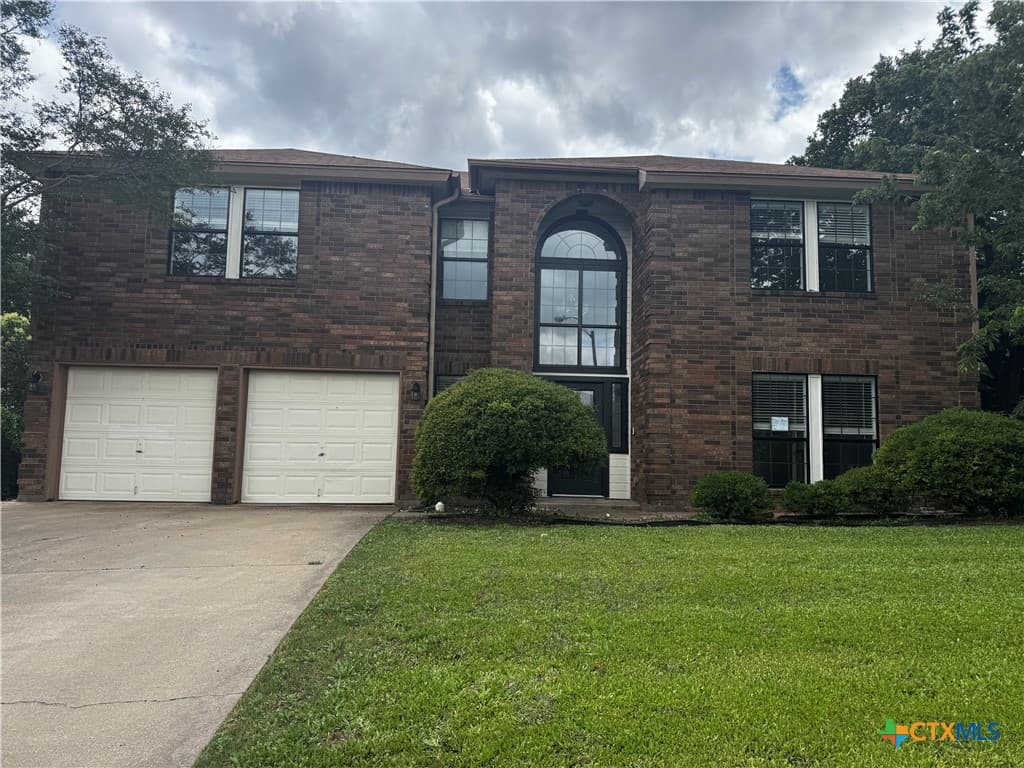403 Red Oak Cir
