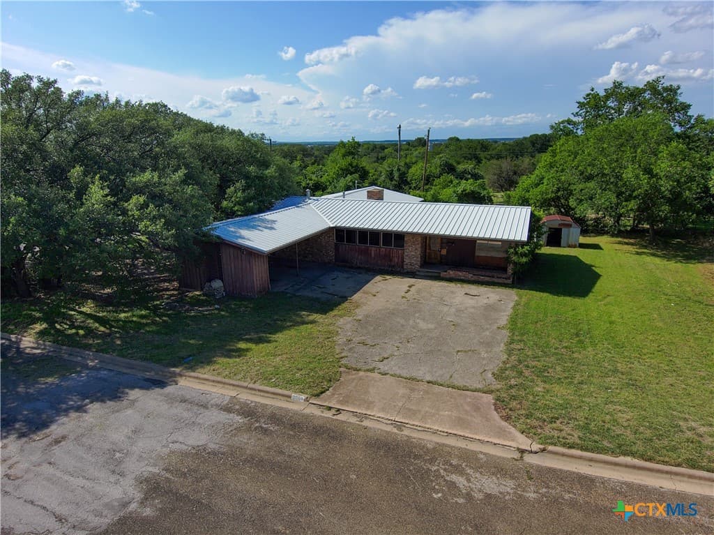 2501 Lowrey Dr