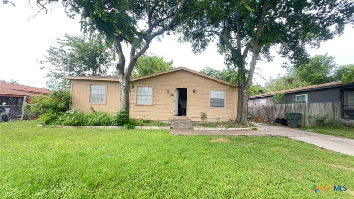 1108 Elyse Dr