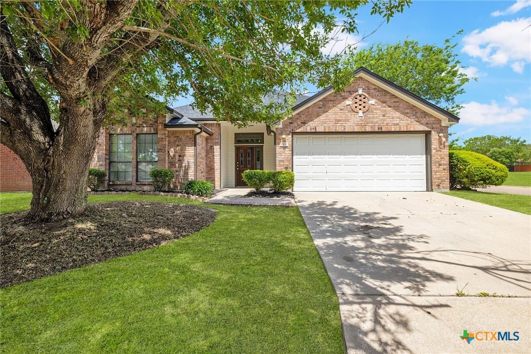 4302 Longhorn Trl