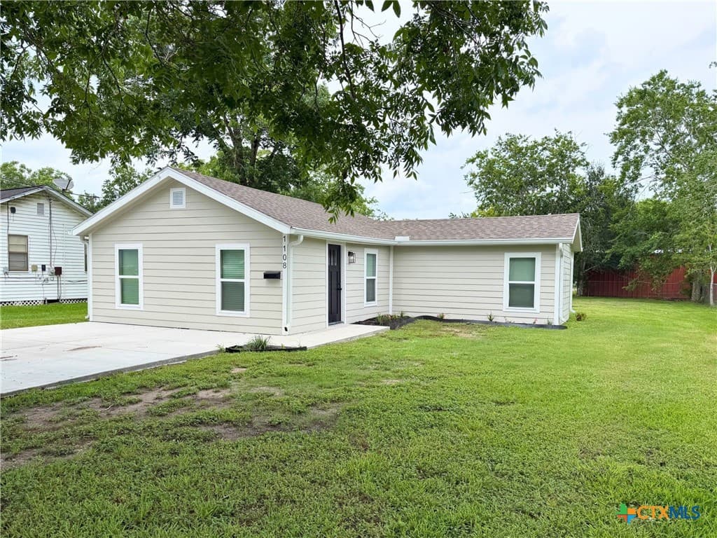 1108 Harvey Ln