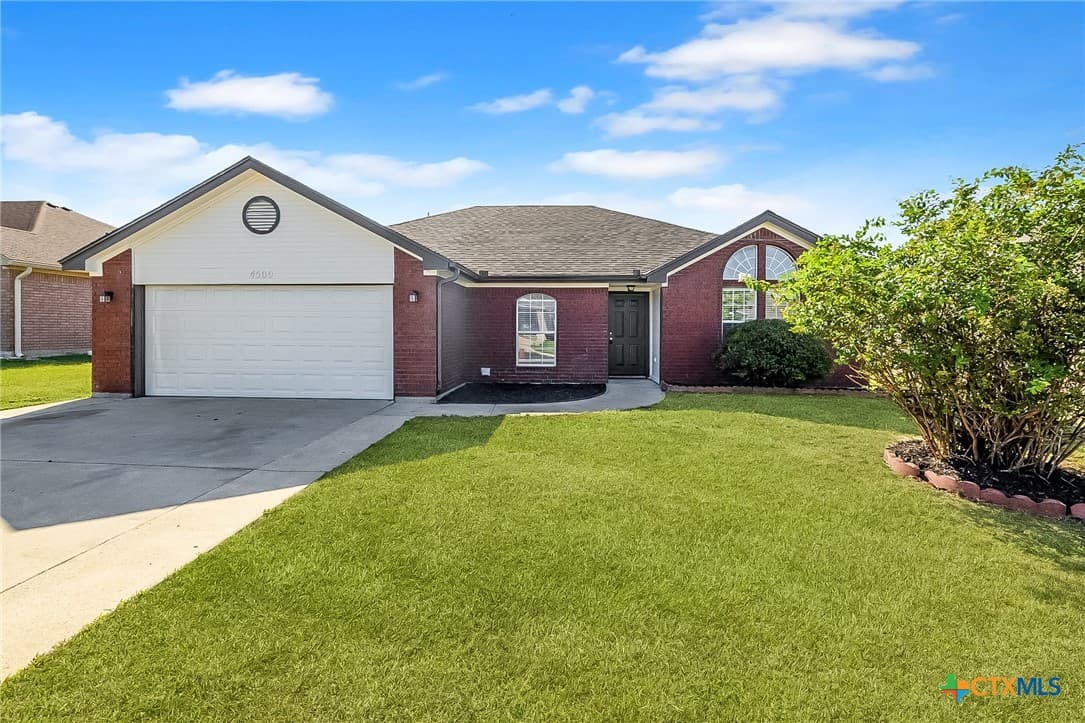 4509 Maggie Dr
