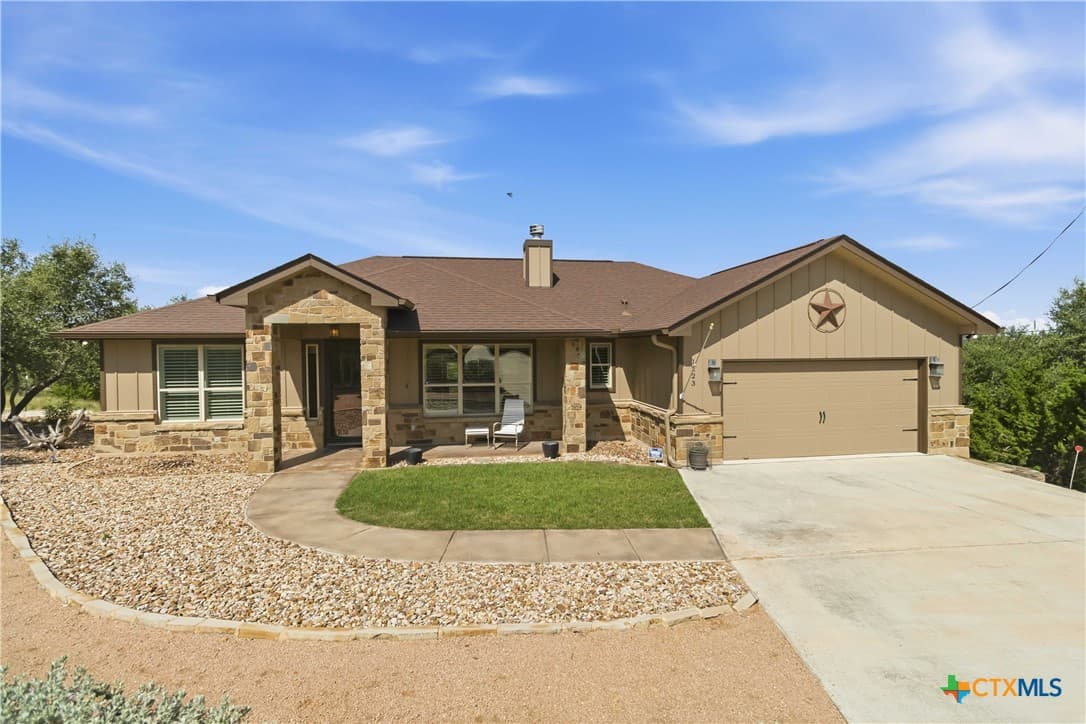 1223 Four Winds Dr