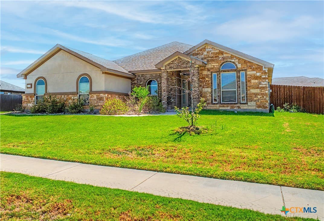 2509 Meadow Lark Dr