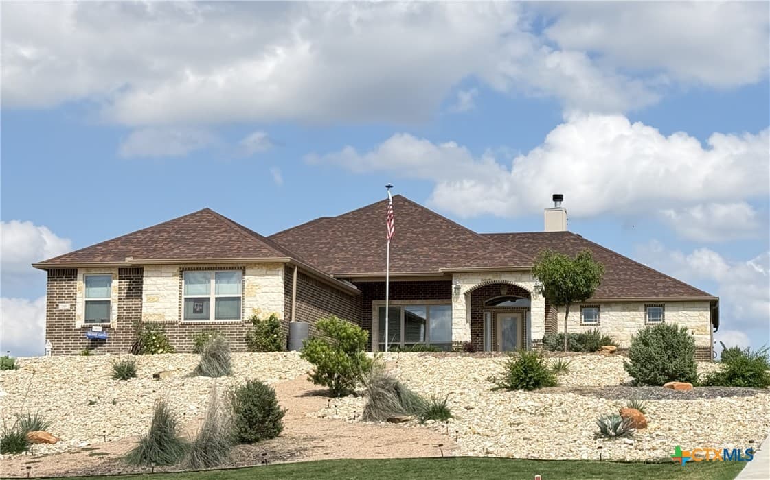 Main property image