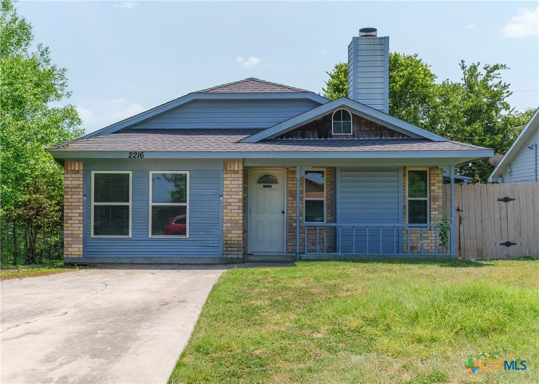 2216 Cimmaron Dr