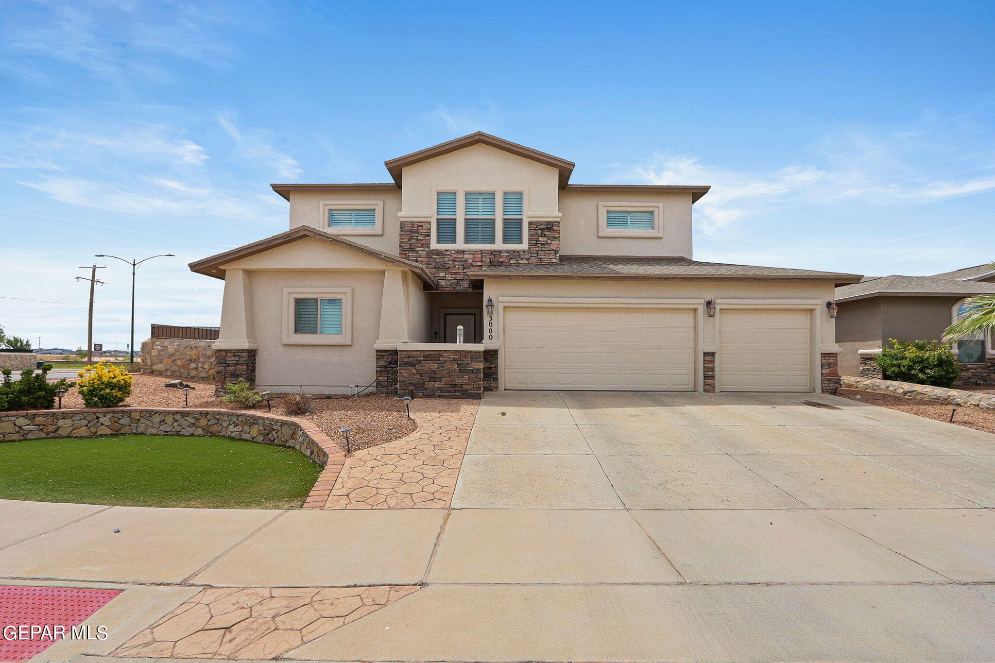 3000 Lookout Point Pl