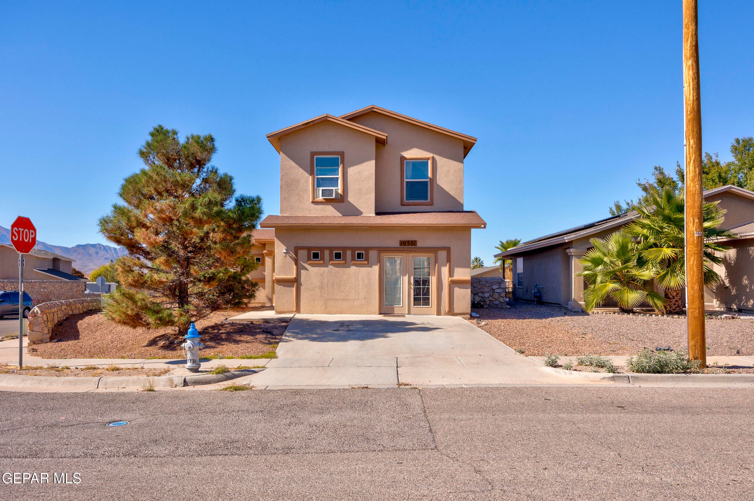 10501 Silvercloud Dr