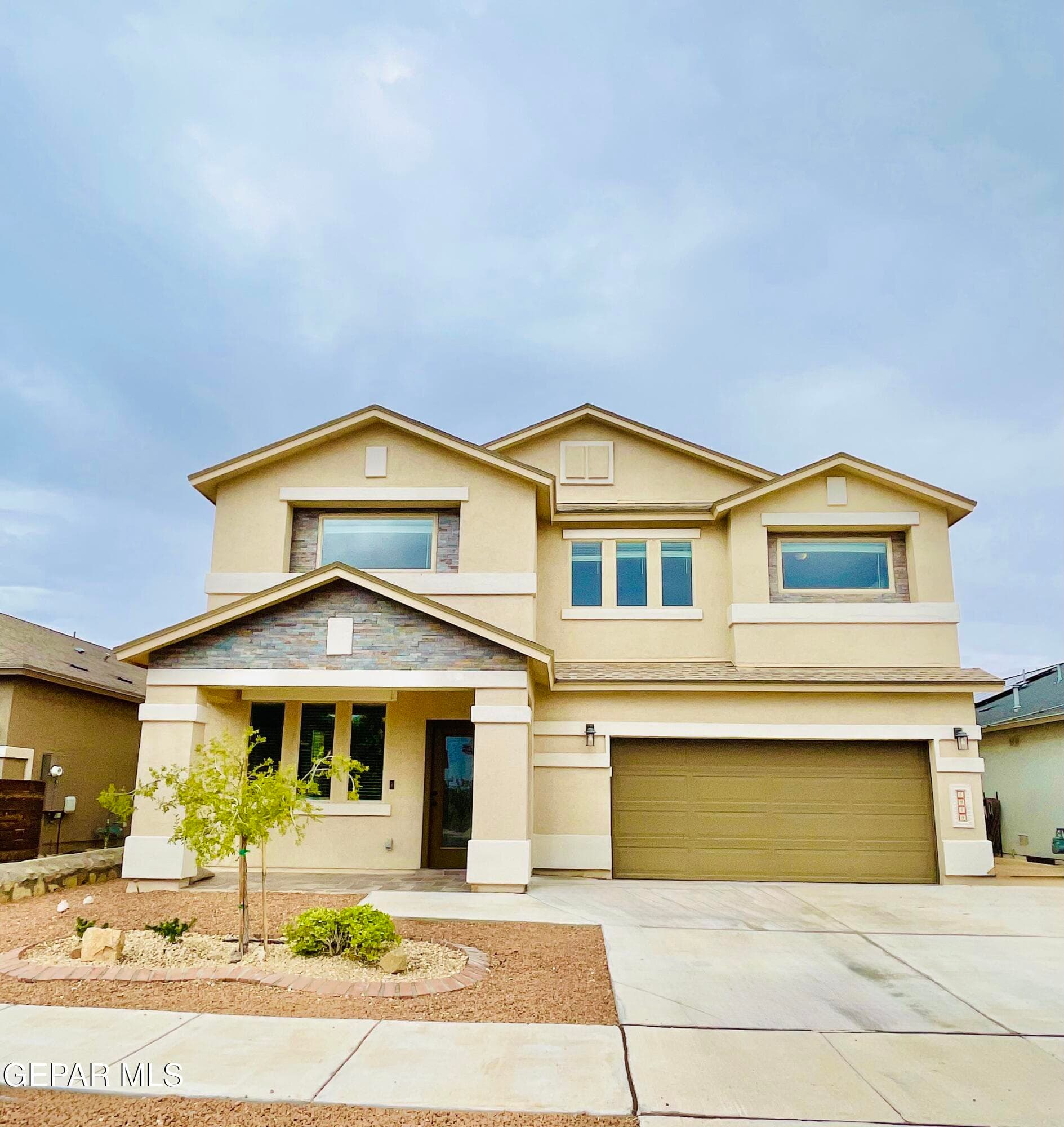 5949 Hidden Acres Dr
