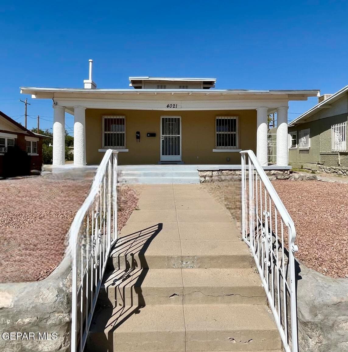 4021 Hueco Ave