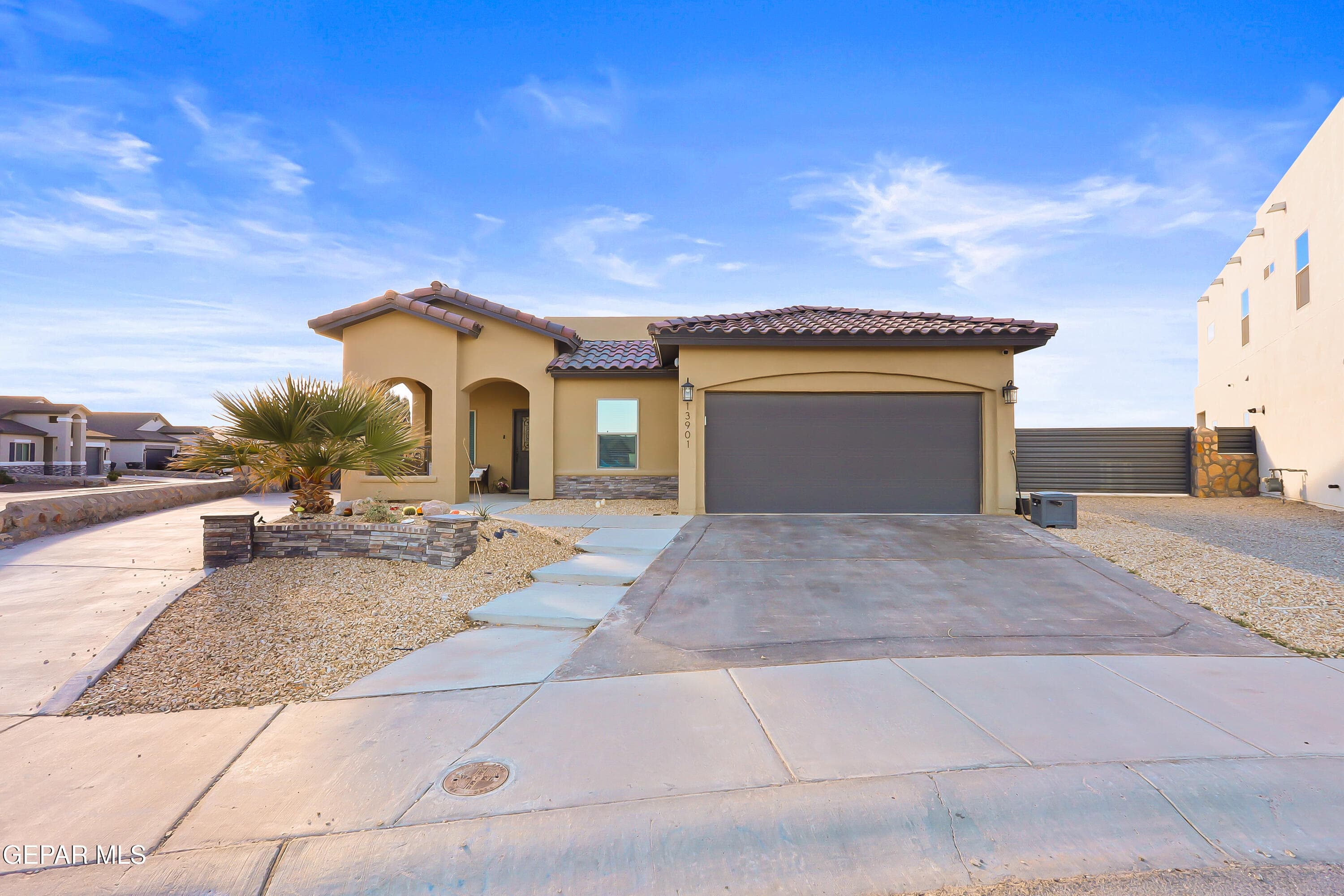 13901 Villa Vista Ave