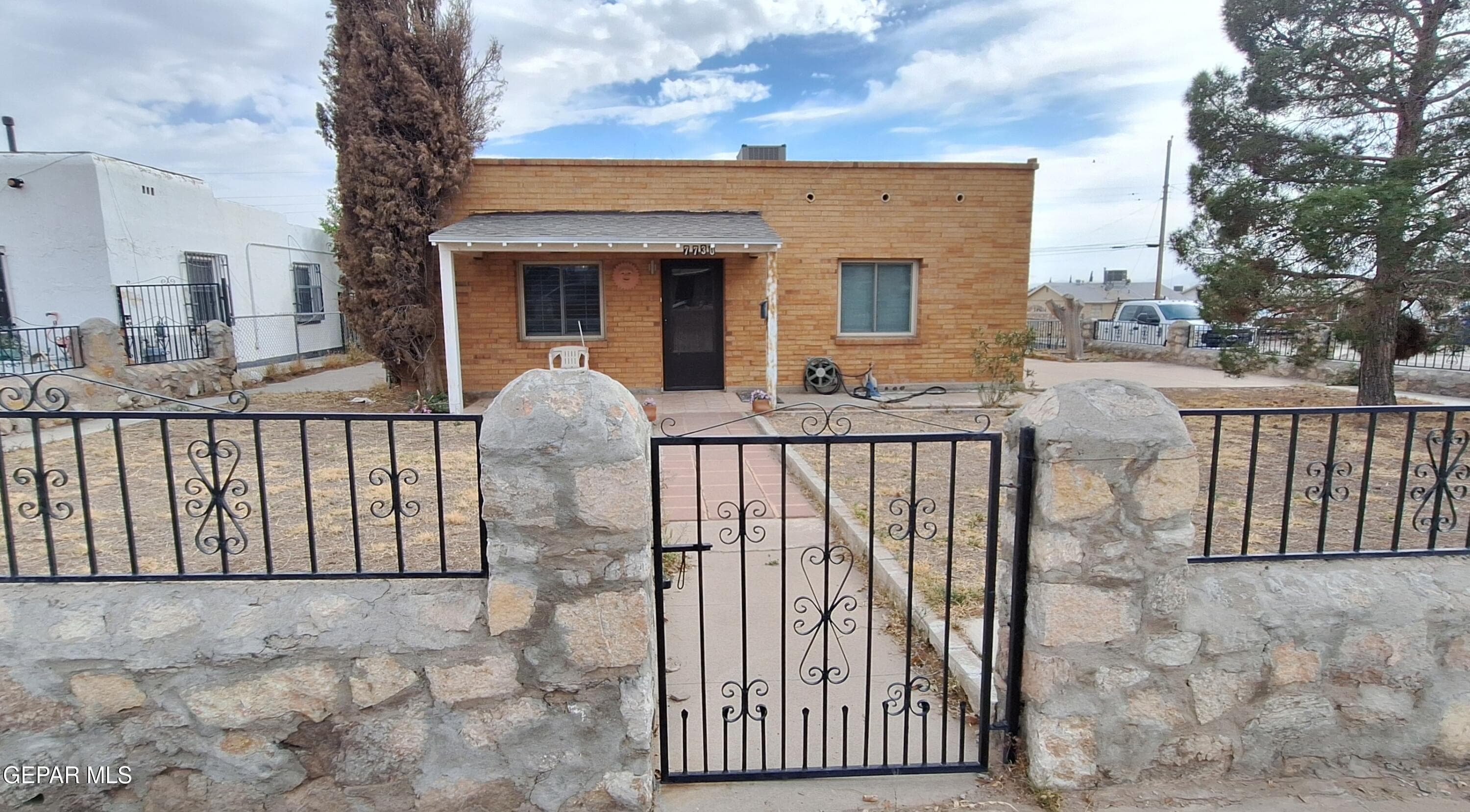 7730 Mazatlan Dr