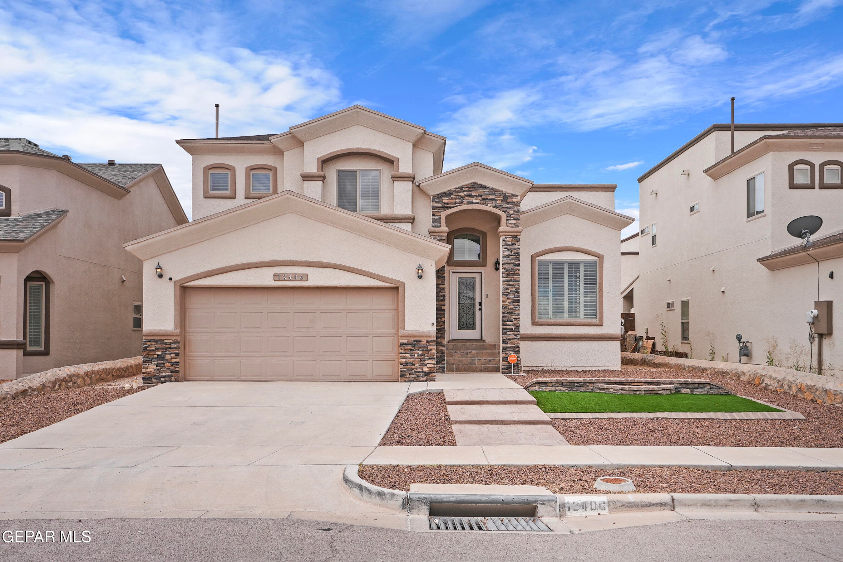 Main property image