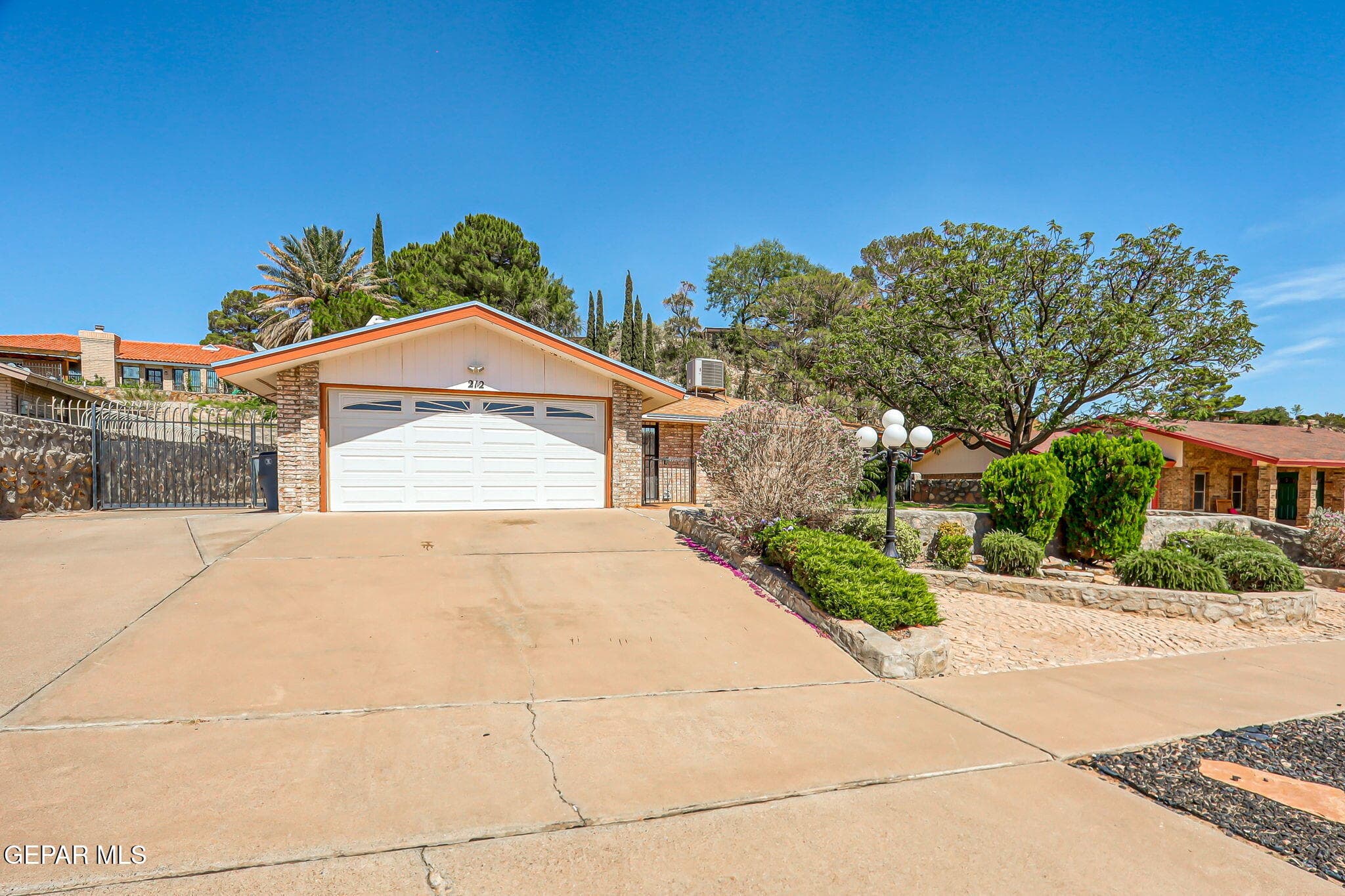 212 Colina Alta Dr