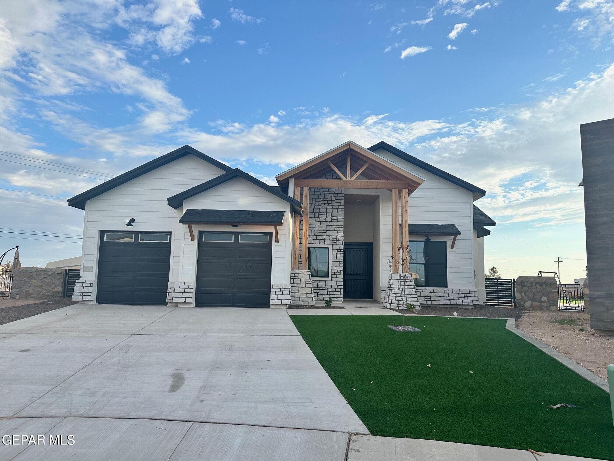 300 Emerald Acres