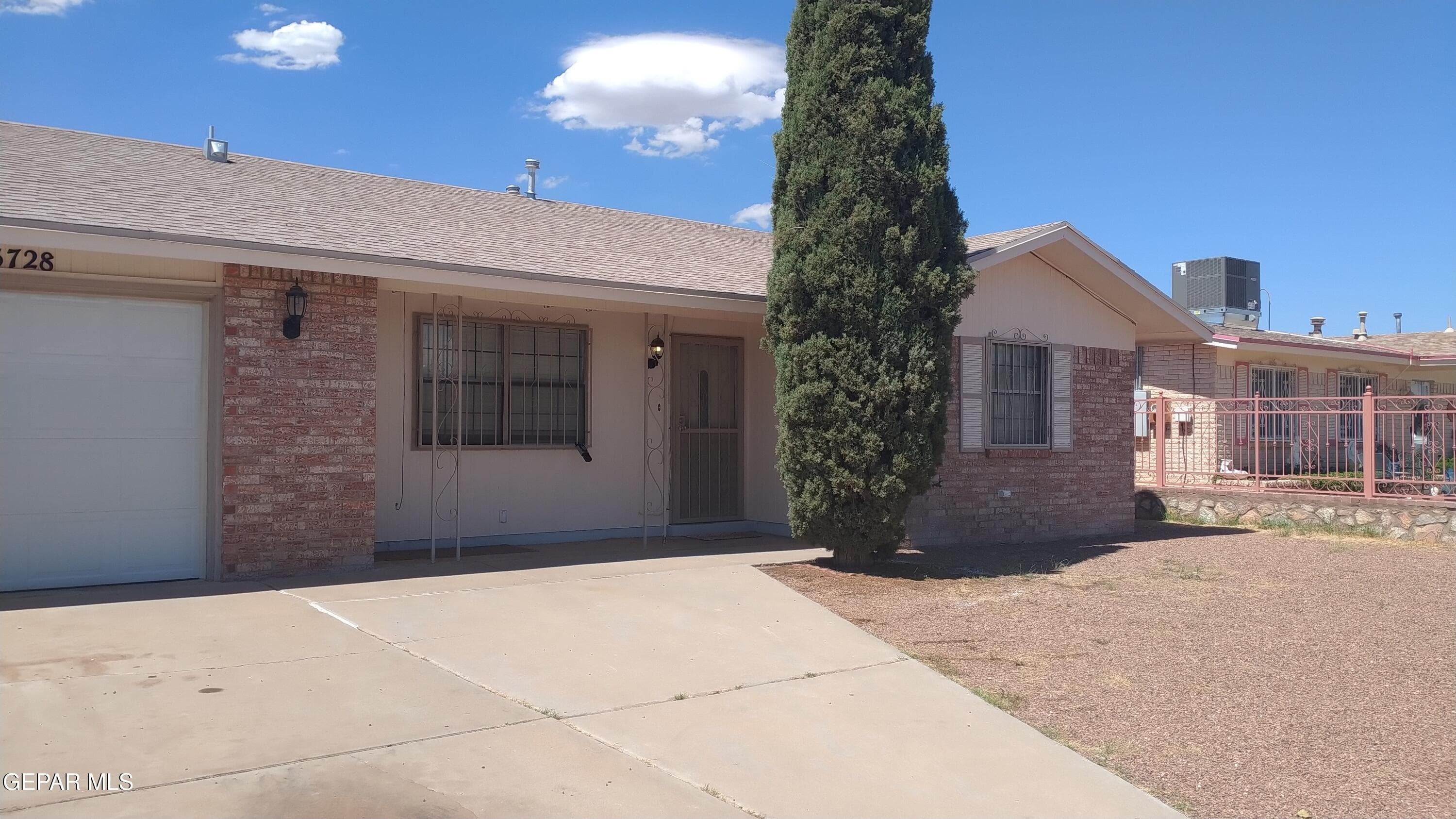 5728 Dalhart Dr