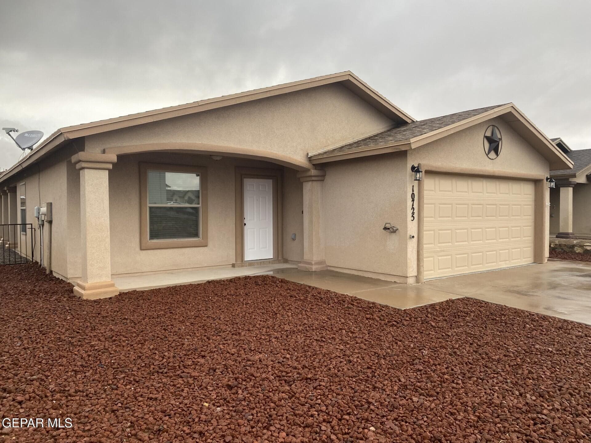 10725 Silvercloud Dr