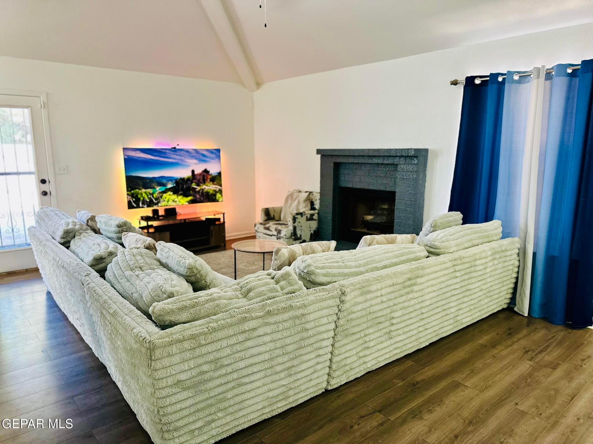 Gallery image 2