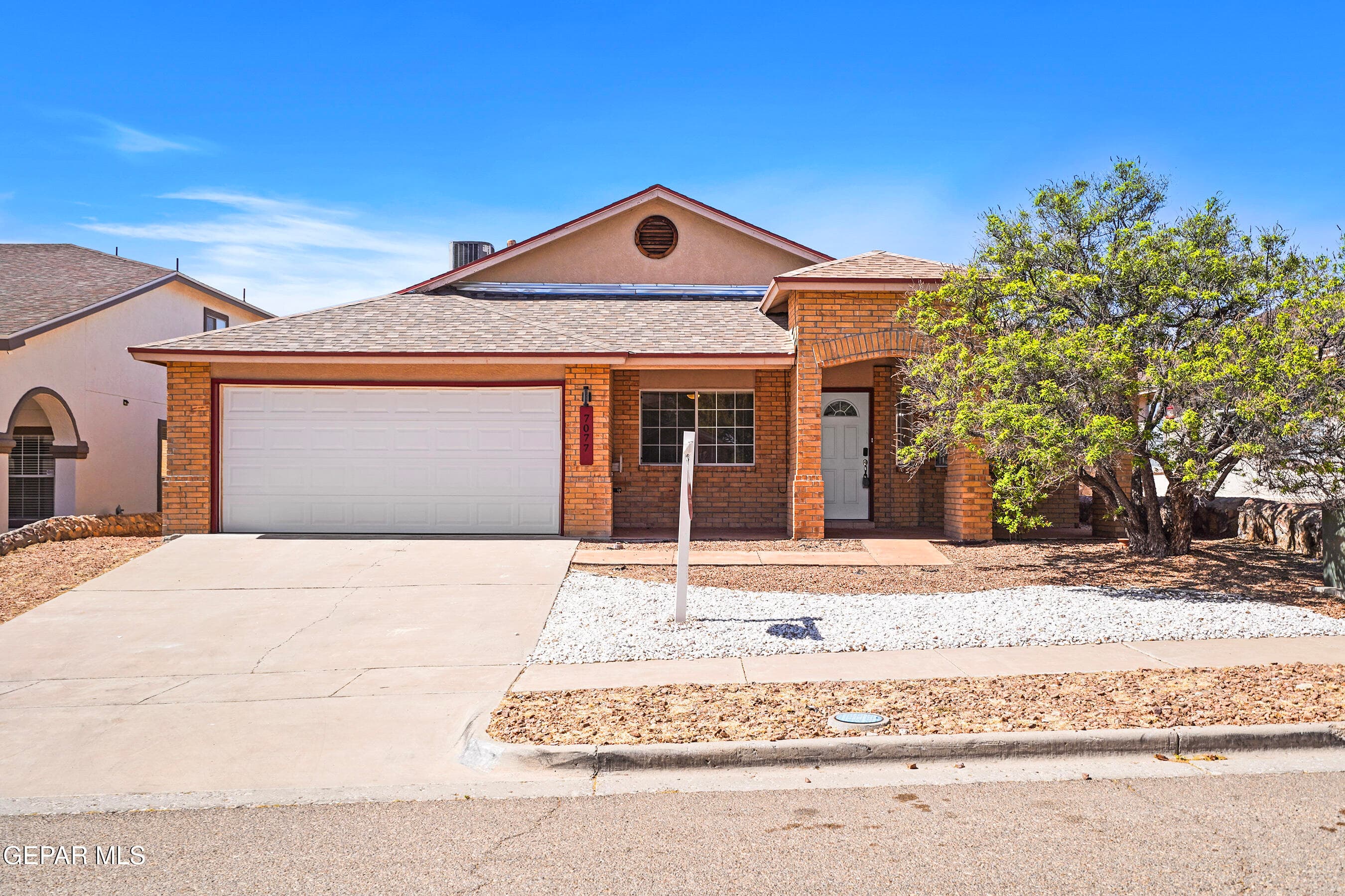 7077 Luz De Espejo Dr