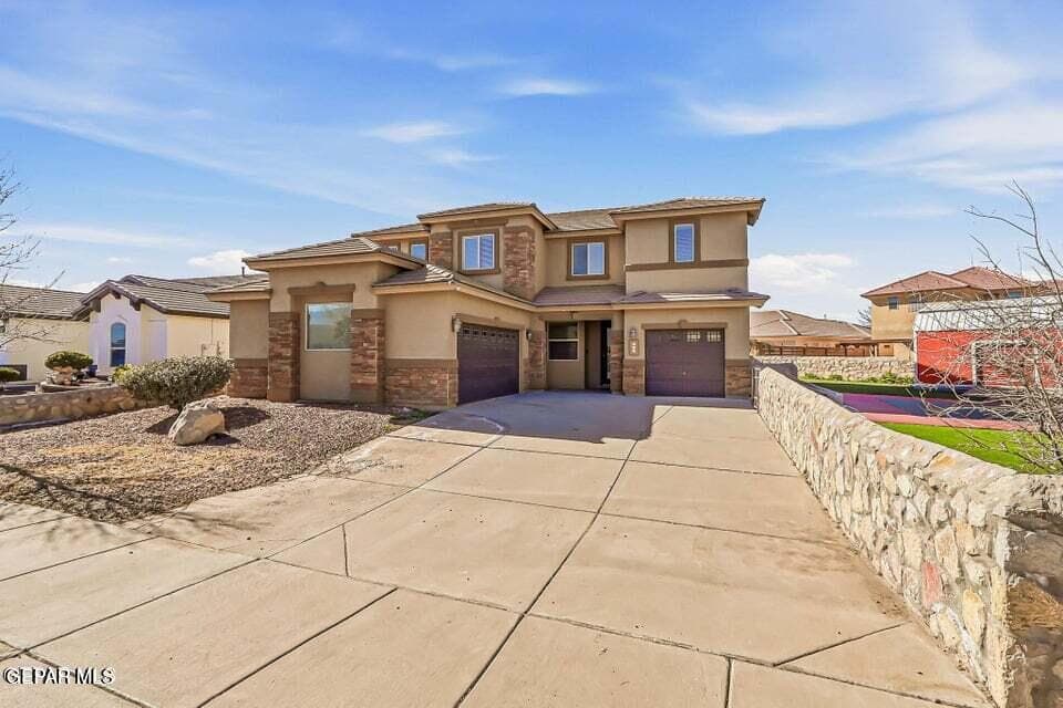 520 Gomez Rd