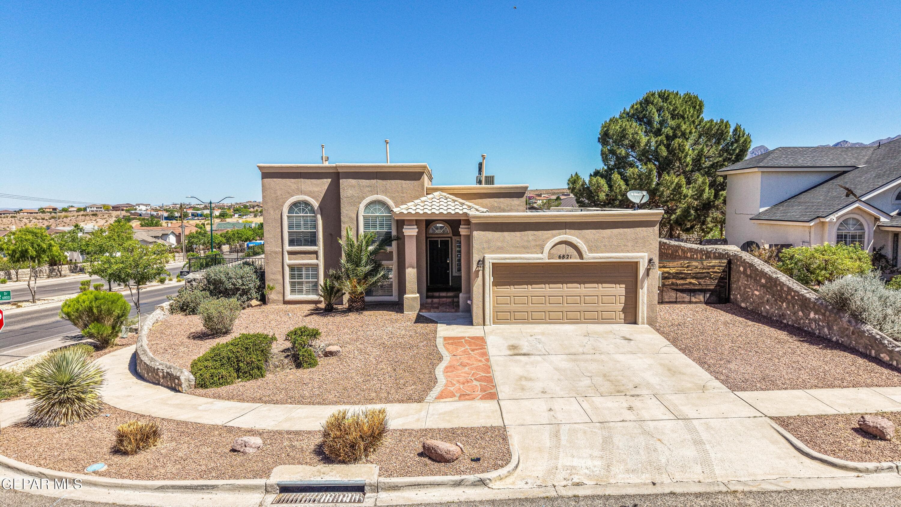 6821 Pearl Ridge Dr