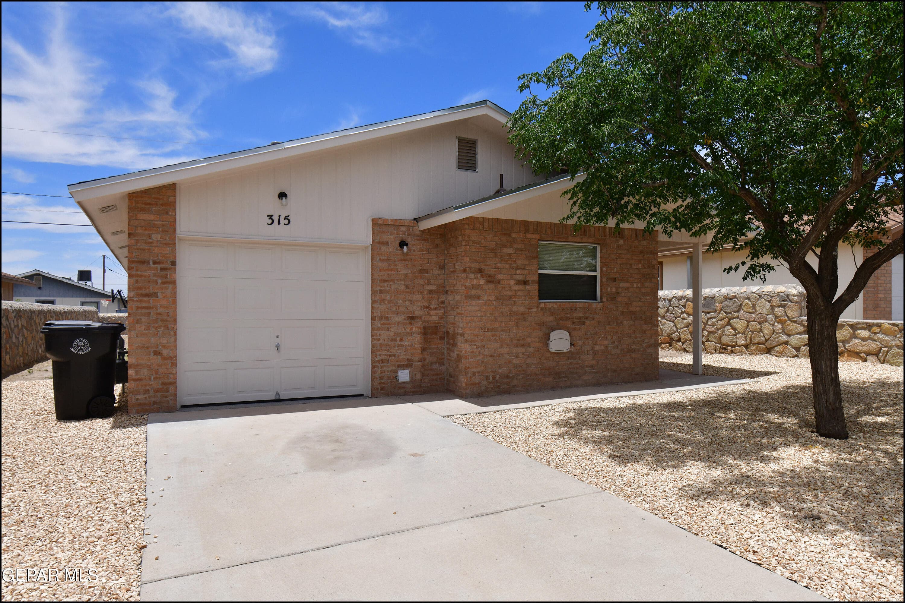 315 Sunset Hills Dr